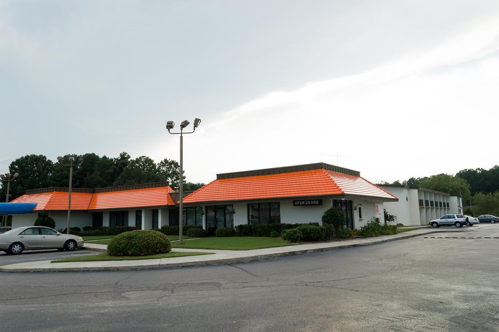 Hotel Super 8 By Wyndham Rocky Mount I-95 Exit 145 Battleboro Exterior foto